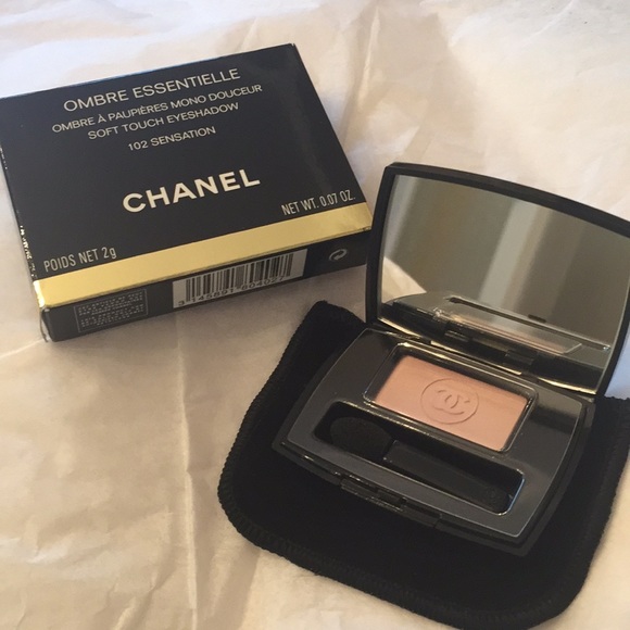 CHANEL Other - CHANEL OMBRÉ ESSENTIELLE Soft Touch Eyeshadow CHANEL Other - CHANEL OMBRÉ ESSENTIELLE Soft Touch Eyeshadow